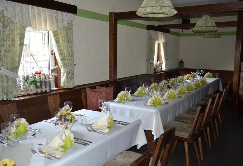 Отель & Restaurant Zur Linde