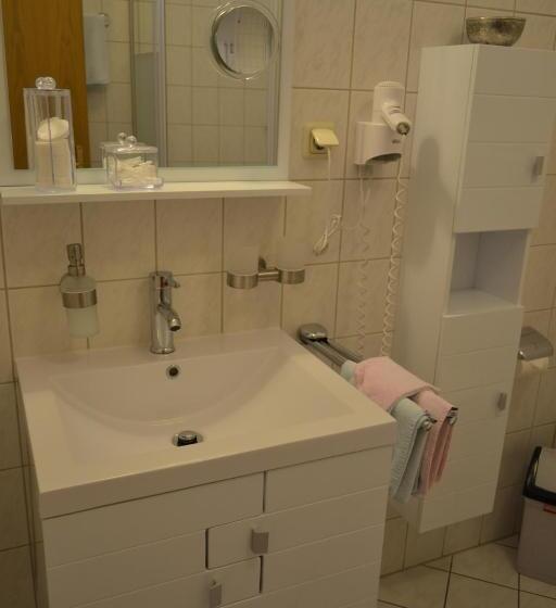 Отель & Restaurant Zur Linde