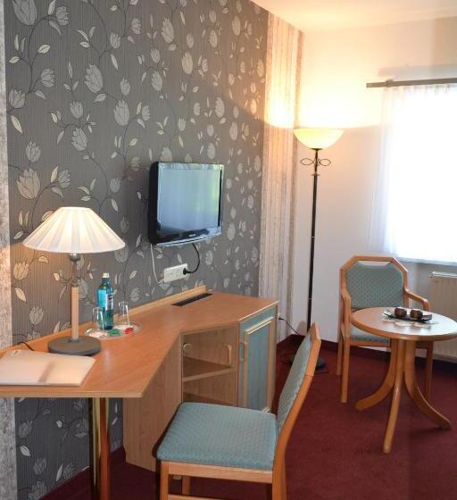 Отель & Restaurant Zur Linde