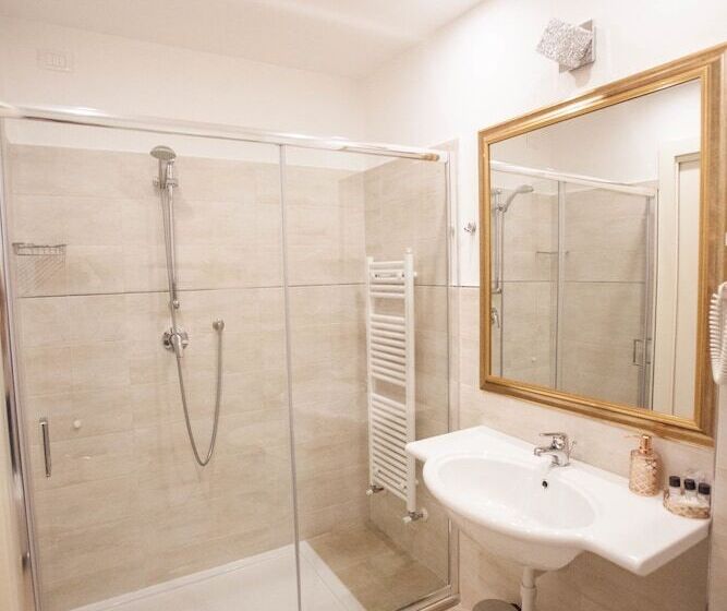 בית מלון כפרי Ristorante Continental