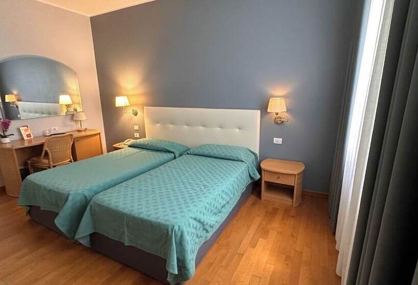 בית מלון כפרי Ristorante Primavera