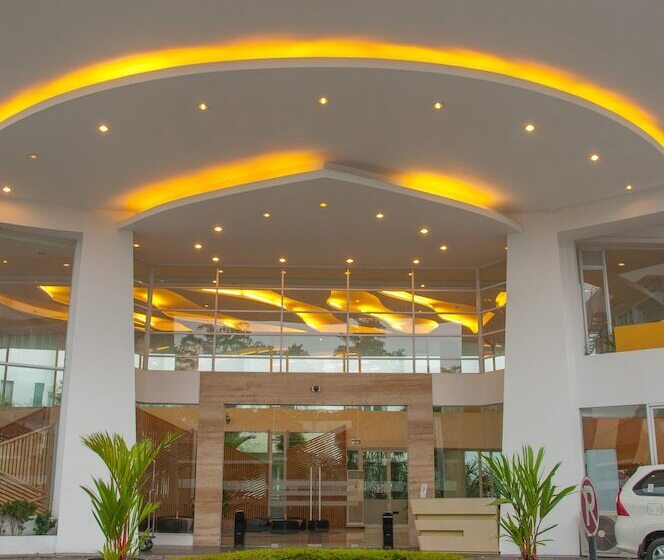 Отель Santika Bangka