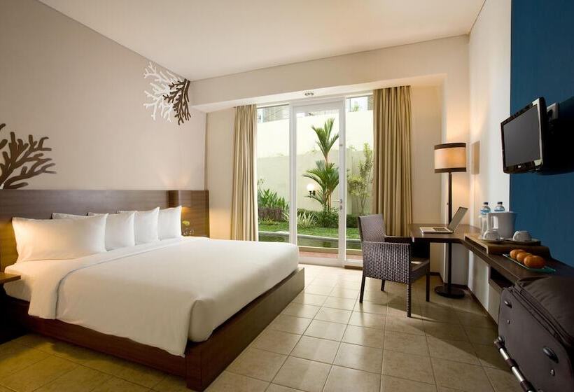 ホテル Santika Bangka