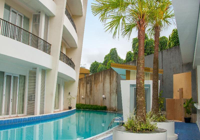 Отель Santika Bangka