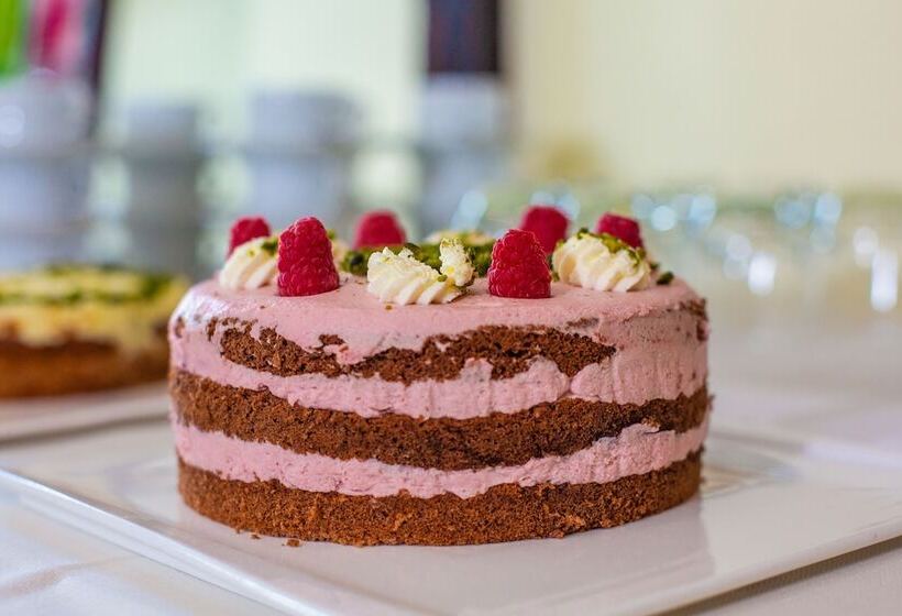 فندق Schloss Ludersburg Golf & Spa