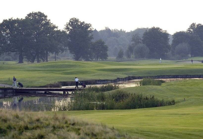 فندق Schloss Ludersburg Golf & Spa