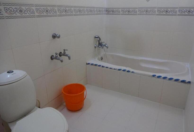 酒店 Sea View Palace   The Beach