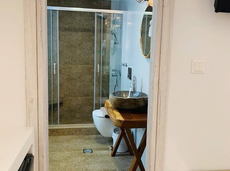 ホテル Semiramis Guesthouse