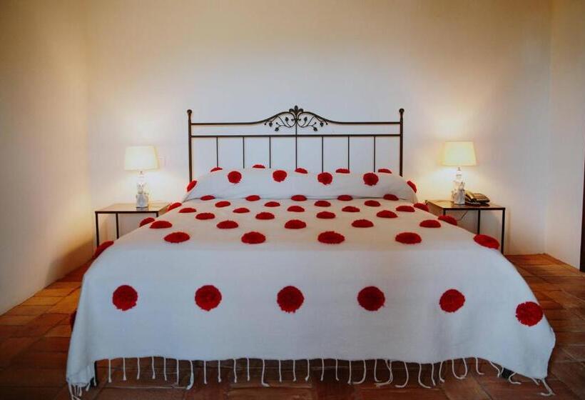 فندق Tenuta Pianirossi