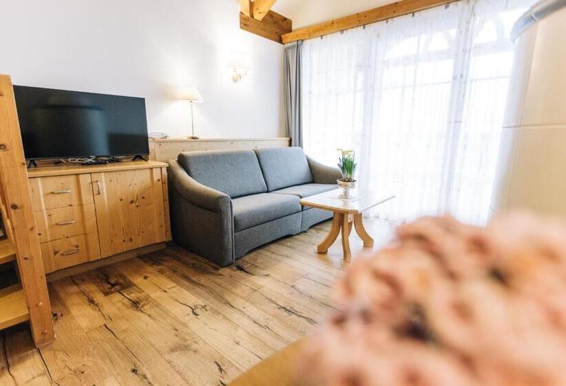 בית מלון כפרי Tenz 2025