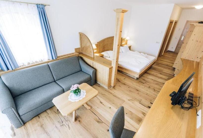 בית מלון כפרי Tenz 2025