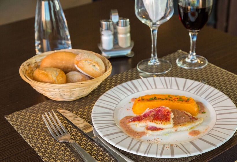 酒店 The Originals Boutique Hôtel Spa Beuzeville Honfleur Sud