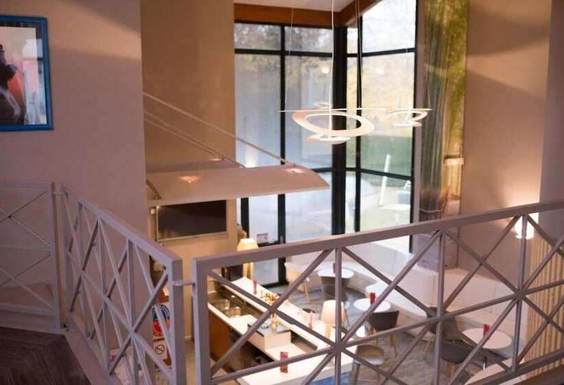 Отель The Originals City, Hôtel Le Sextant, Toulouse Sud