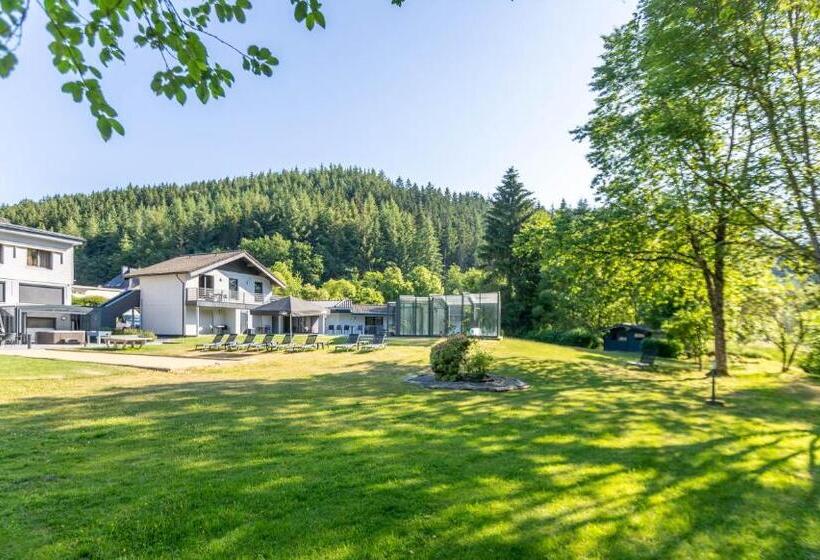 ホテル Val De L'our