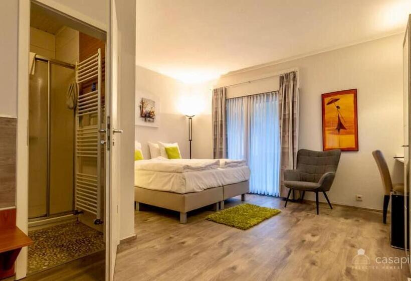 ホテル Val De L'our