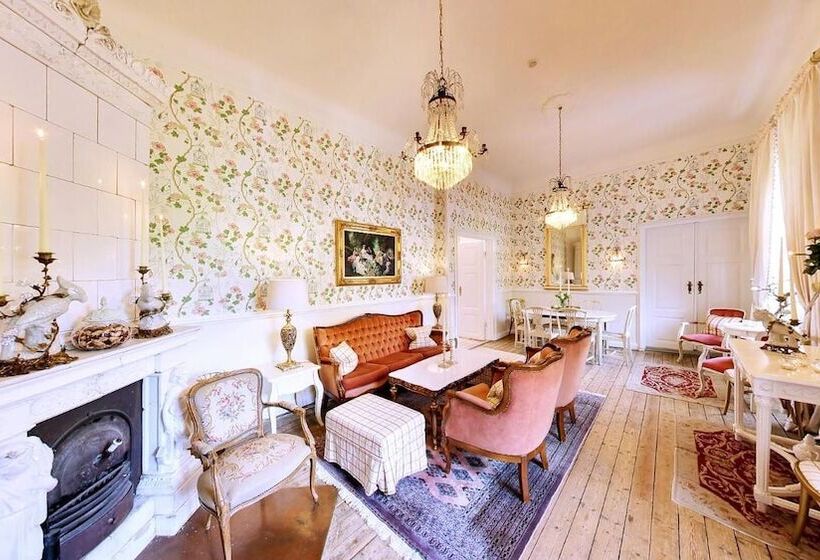 בית מלון כפרי Vraa Slots