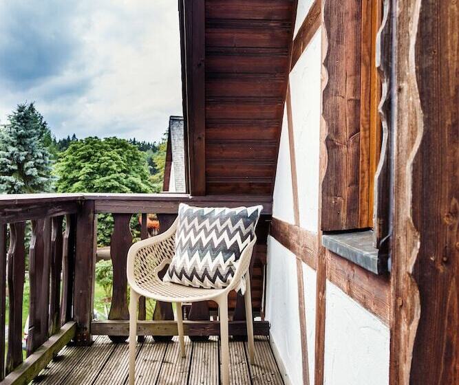 Waldhotel Kreuztanne