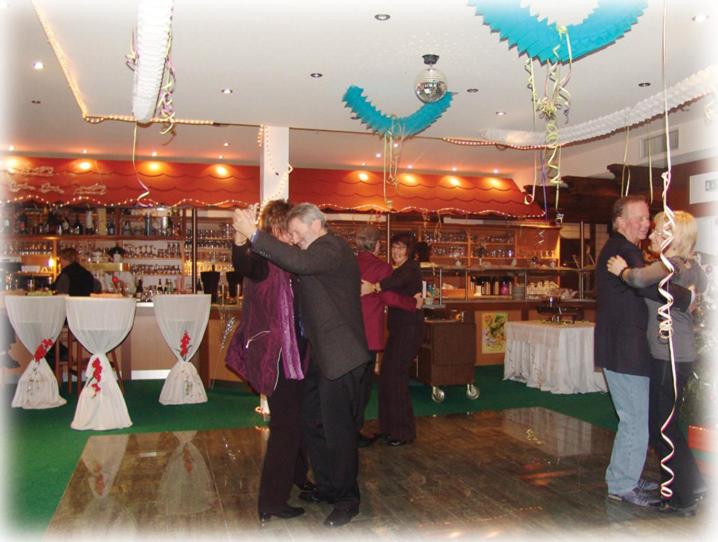 فندق Land & Restaurant Westerwaldgrill