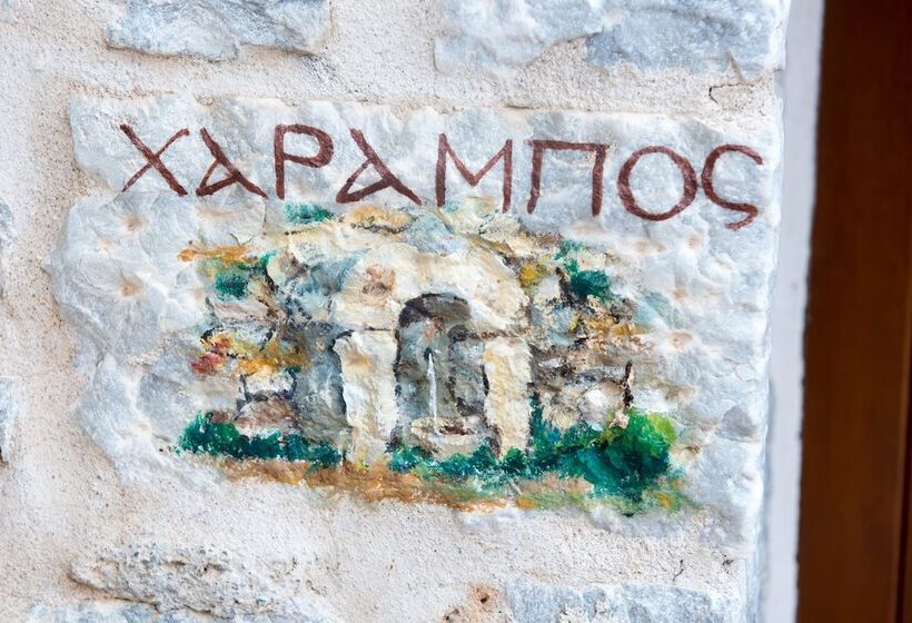 בית מלון כפרי Xemoni