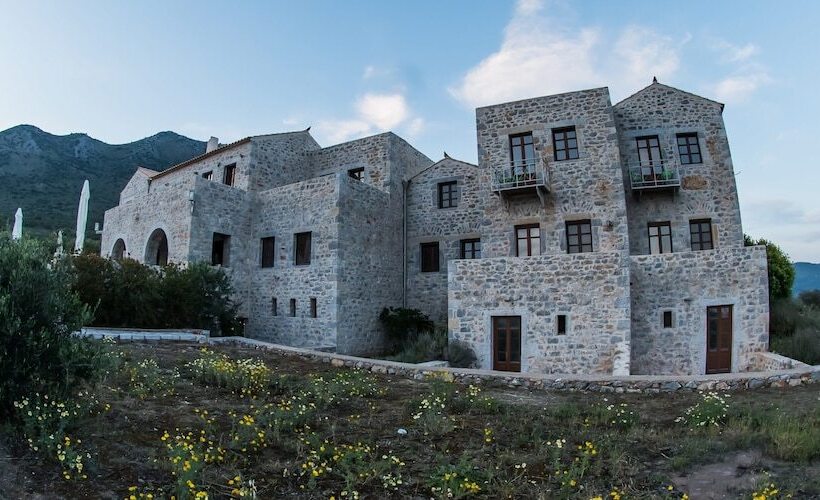 בית מלון כפרי Xemoni