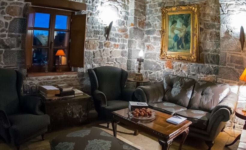 בית מלון כפרי Xemoni