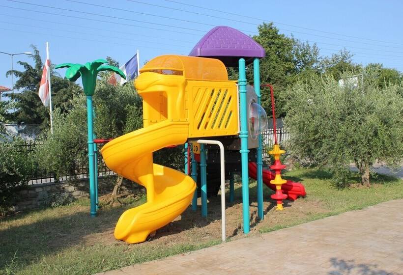 בית מלון כפרי Zeus
