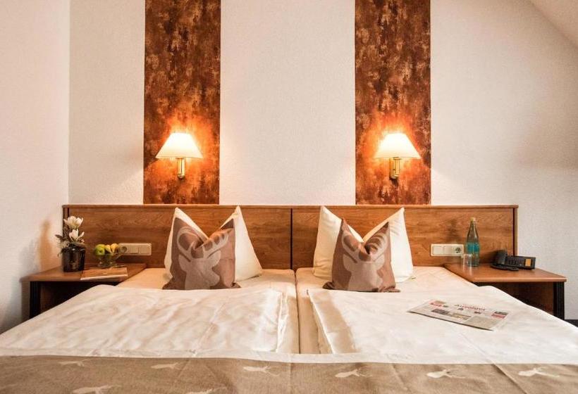 ホテル & Restaurant Zum Hirsch