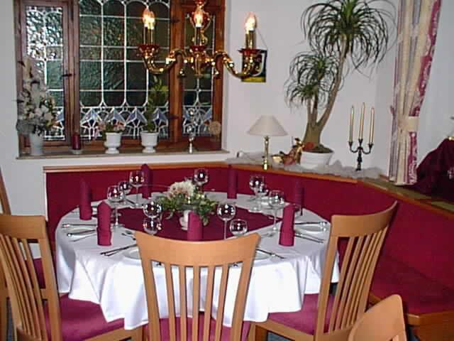 ホテル & Restaurant Zum Hirsch