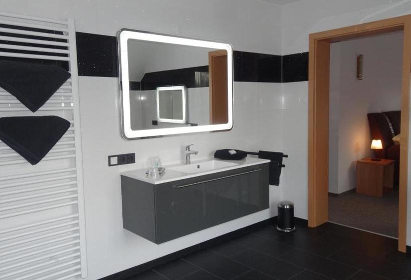 호텔 Zur Wasserburg