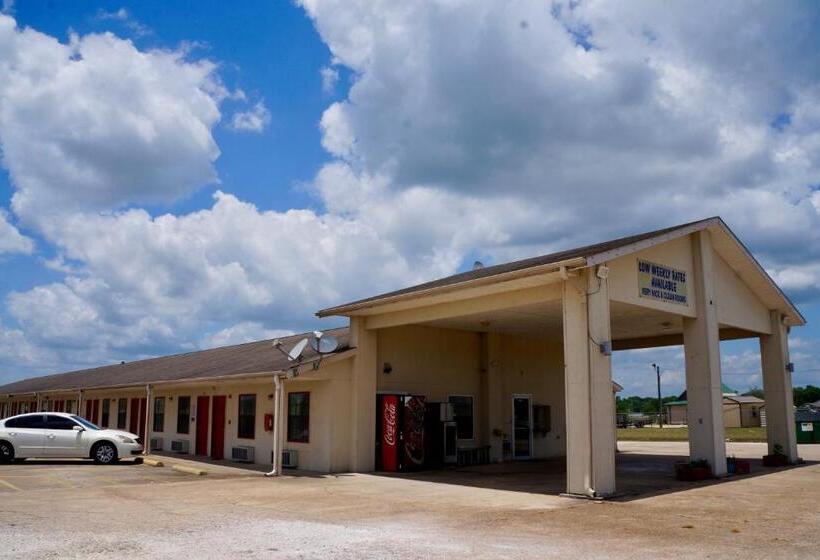 فندق على الطريق American Inn Of Kinder