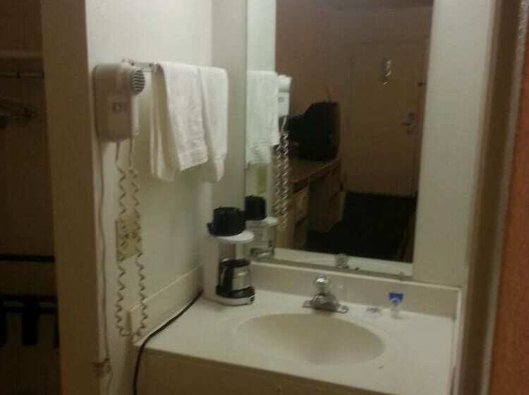 מוטל Americas Best Value Inn Lincoln