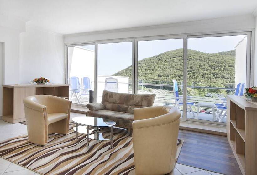 Narcis   Maslinica Hotels & Resorts