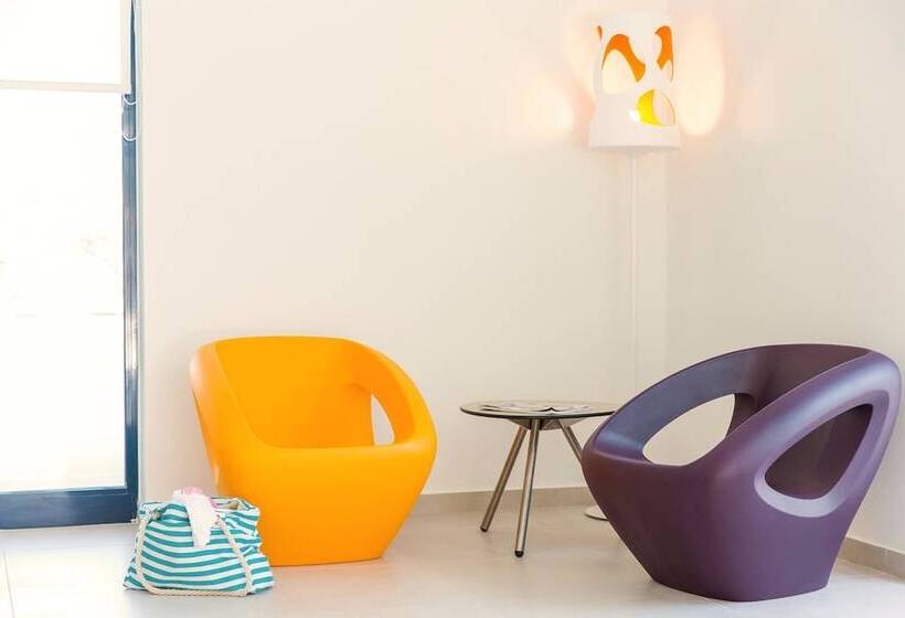 Nasos Hotel & Resort