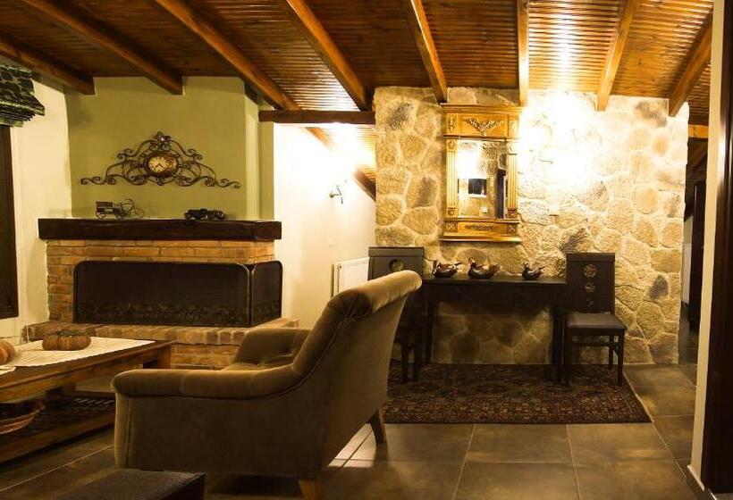 פנסיון Militsa Guesthouse