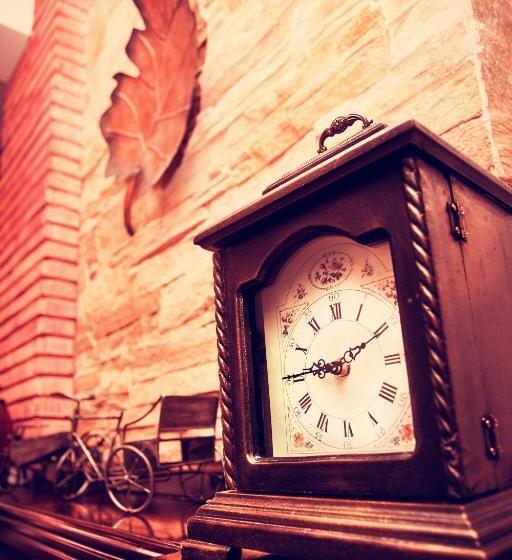 פנסיון Militsa Guesthouse