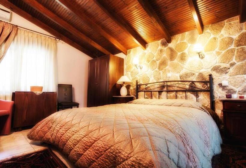 פנסיון Militsa Guesthouse