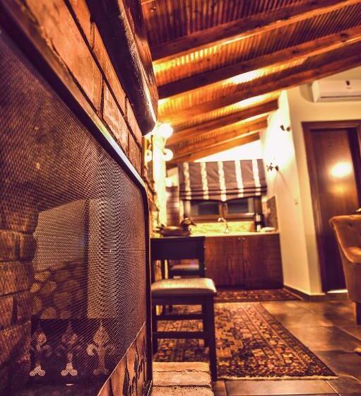 פנסיון Militsa Guesthouse