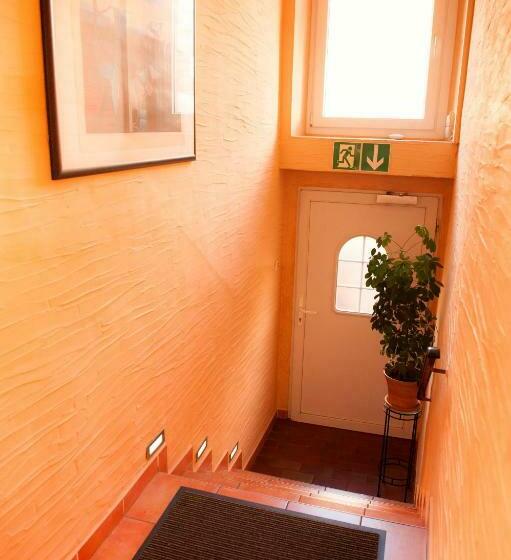 펜션 Neubert`s Gasthaus Am Rhein