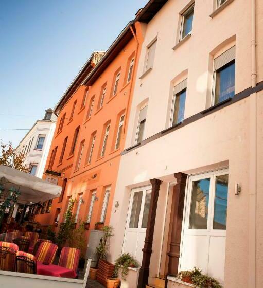 펜션 Neubert`s Gasthaus Am Rhein