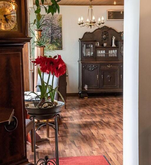 펜션 Neubert`s Gasthaus Am Rhein