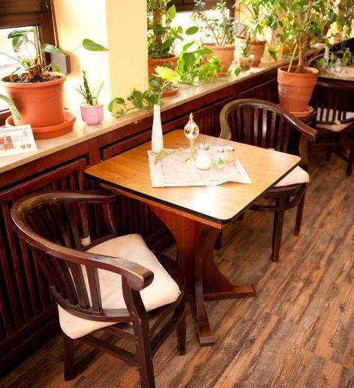 펜션 Neubert`s Gasthaus Am Rhein