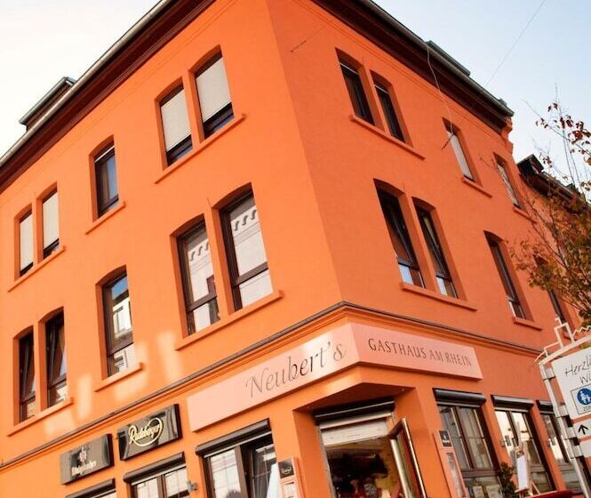 펜션 Neubert`s Gasthaus Am Rhein