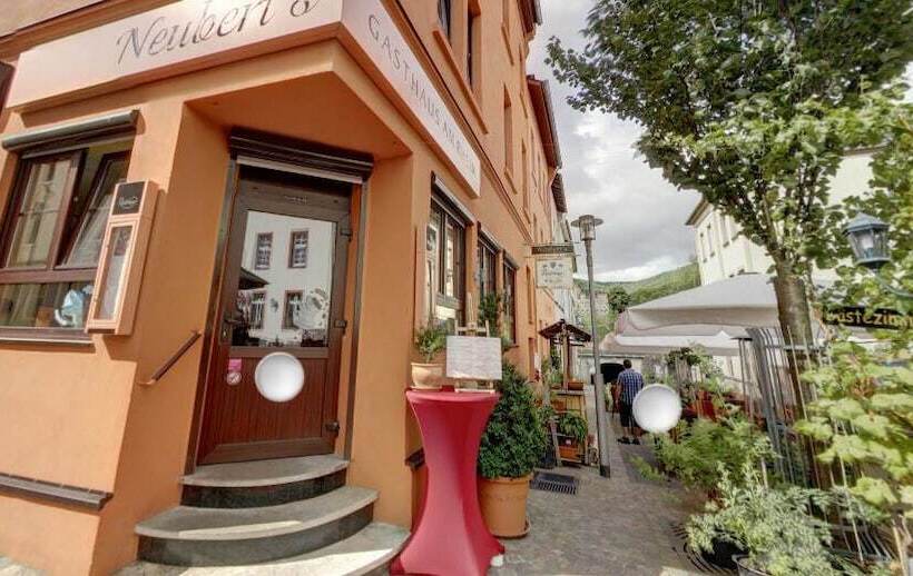 ペンション Neubert`s Gasthaus Am Rhein