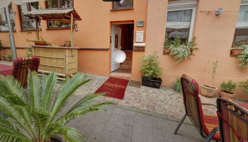 펜션 Neubert`s Gasthaus Am Rhein