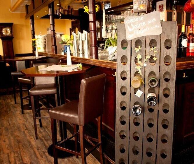 펜션 Neubert`s Gasthaus Am Rhein