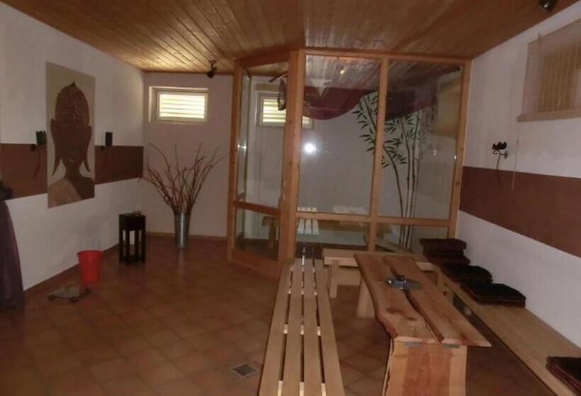 펜션 Restaurant Kreuzhuber