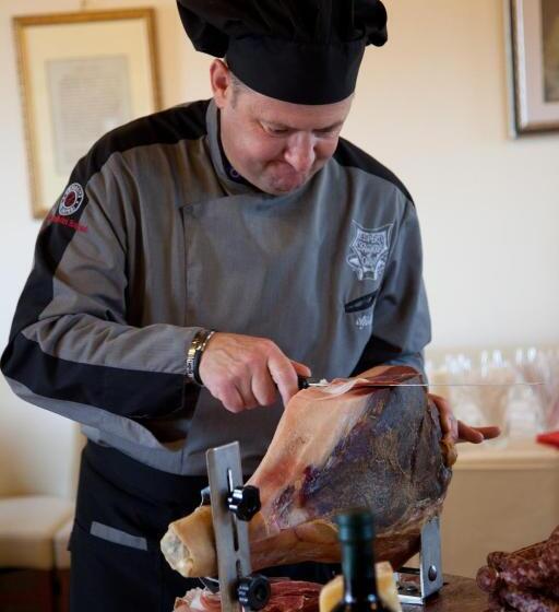 إقامة Agriturismo Le Rondini Di Francesco Di Assisi