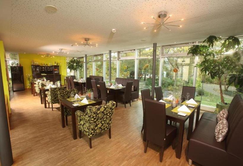 ホテル Schloss Rockenhausen