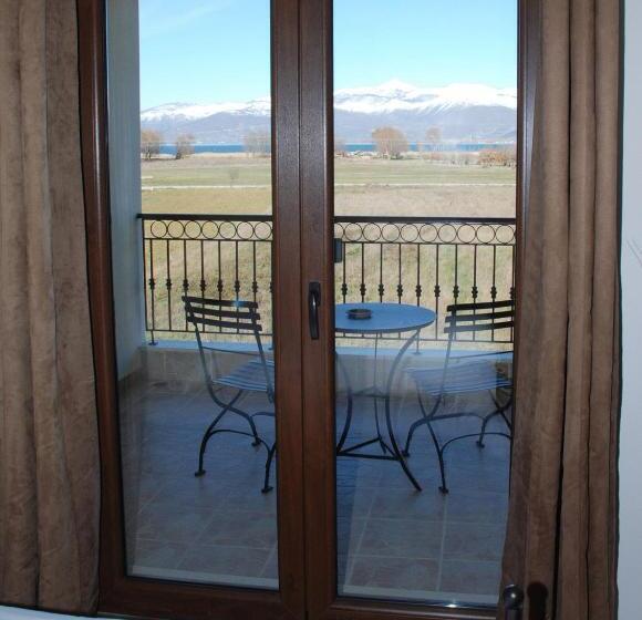 Villa Del Lago Boutique