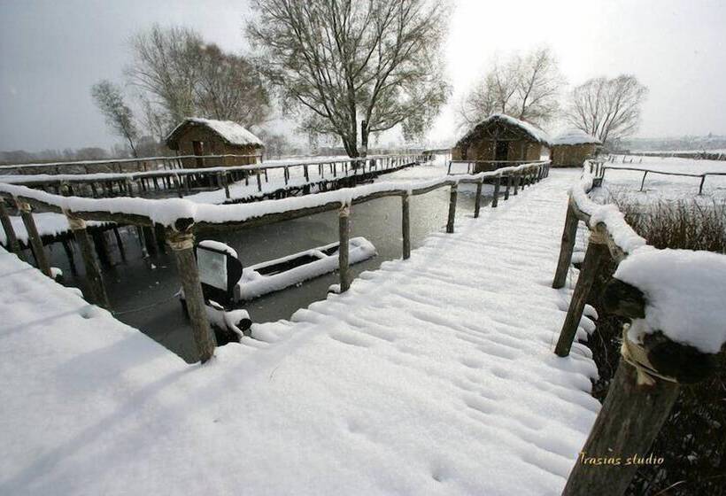 Villa Del Lago Boutique